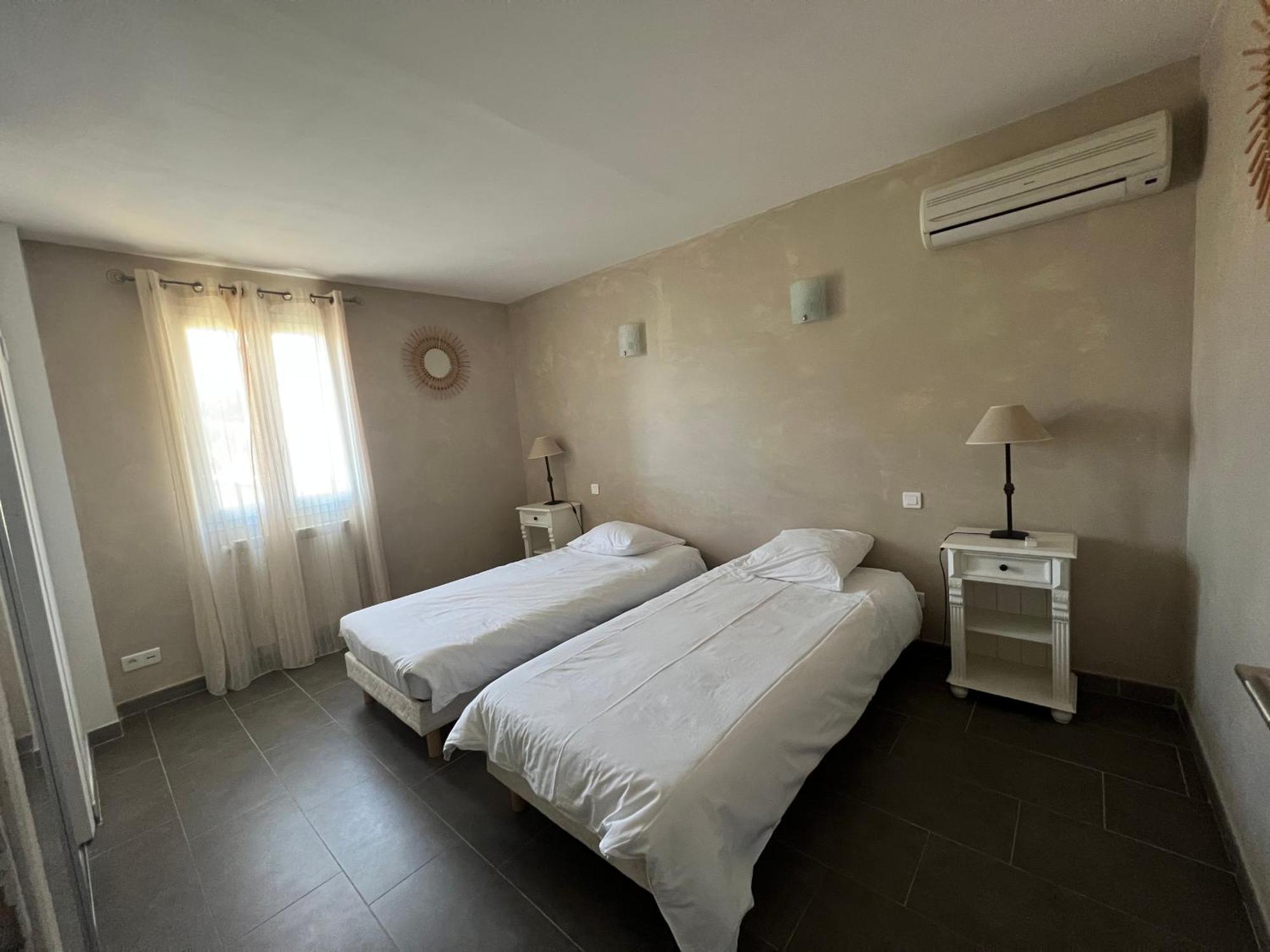 Maison 180 M² Proche De Beaumes De Venise La Roque-Alric Esterno foto